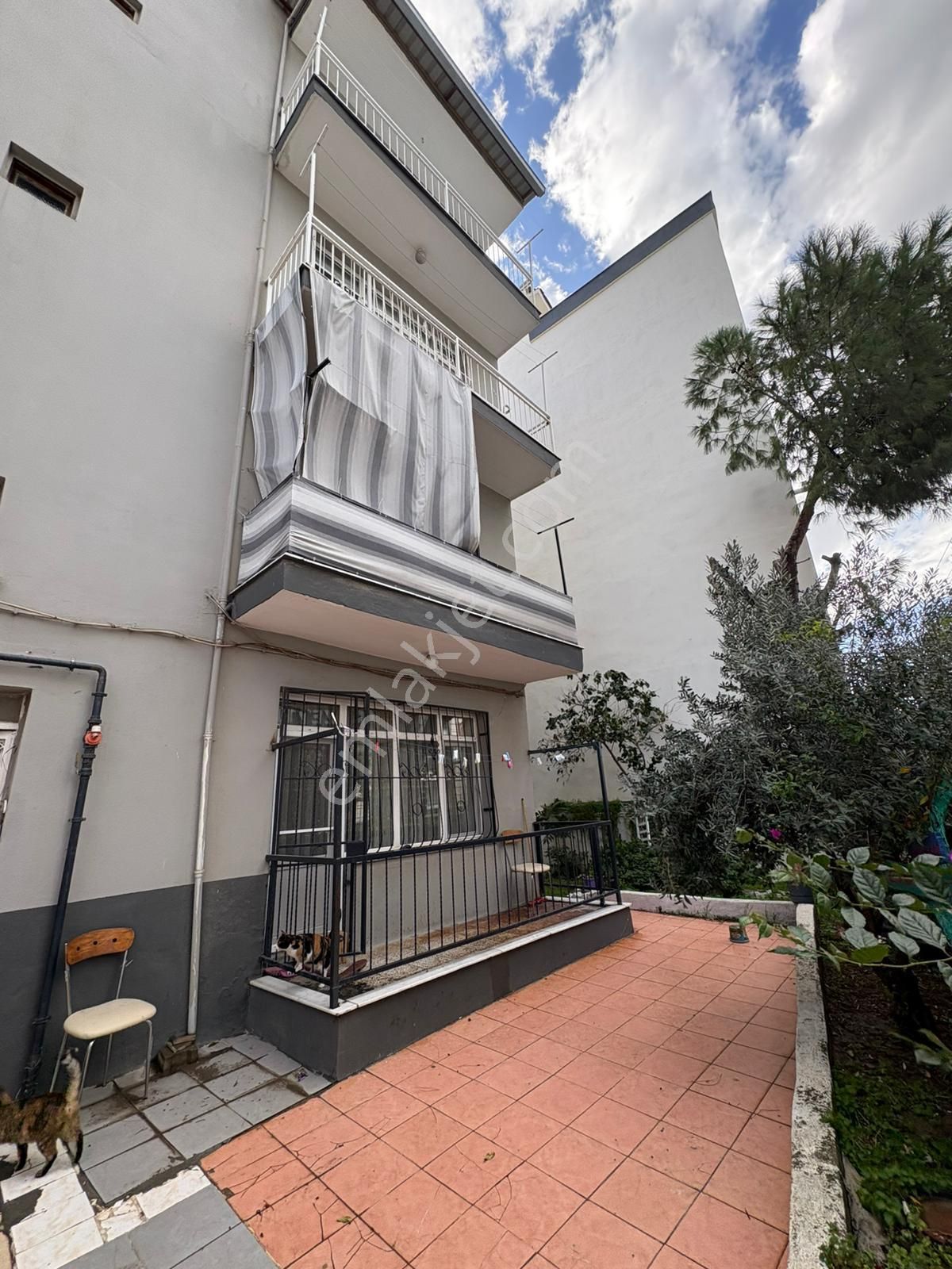 Menemen Yahselli De 269 M2 Arsada Satılık 4 Daire 1 Dükkan. - Görsel 14