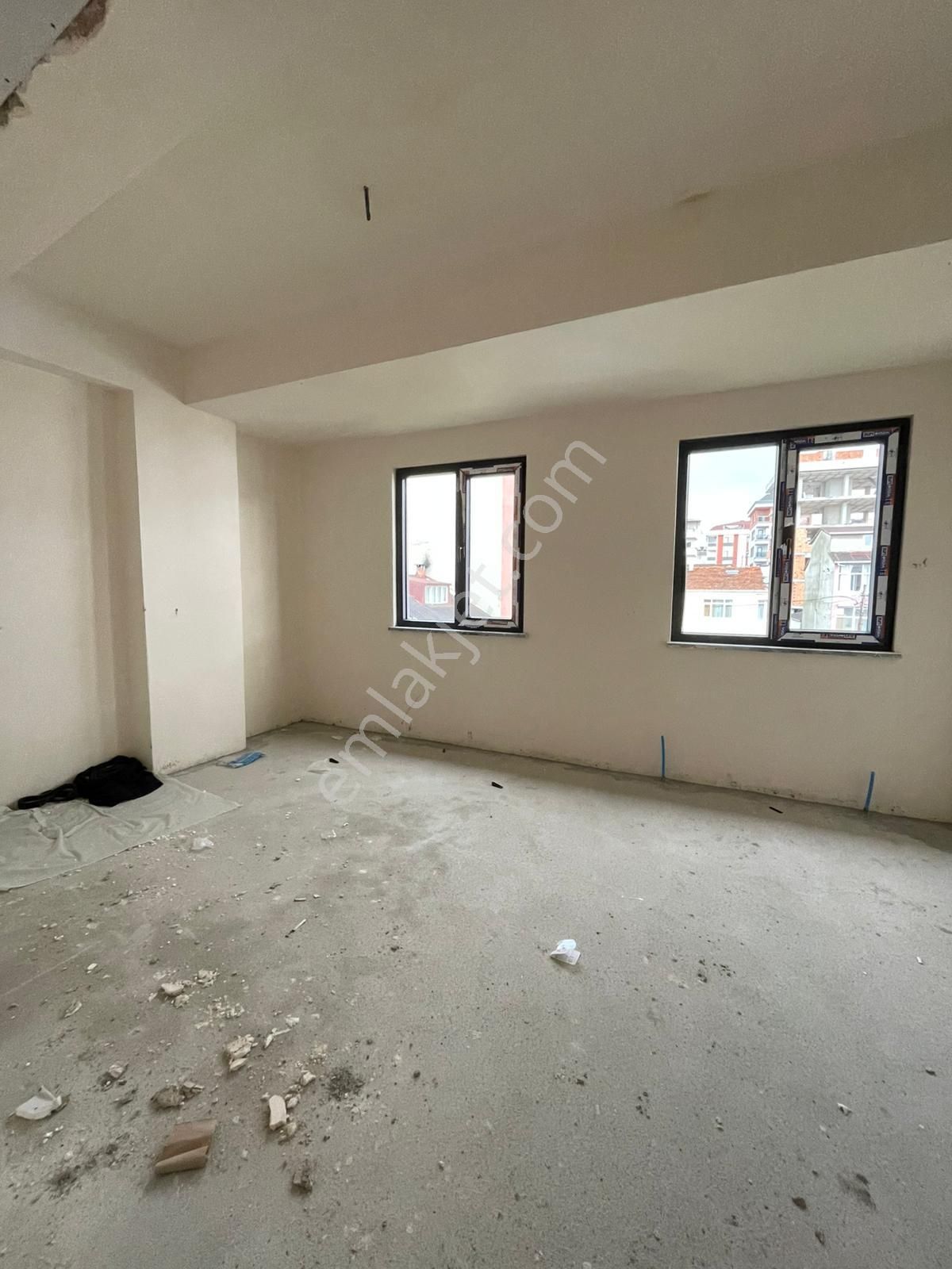 Sultanbeyli Bosna Bulvarına Köşe Sıfır Bina 4+1 Çatı Dubleks - Görsel 11