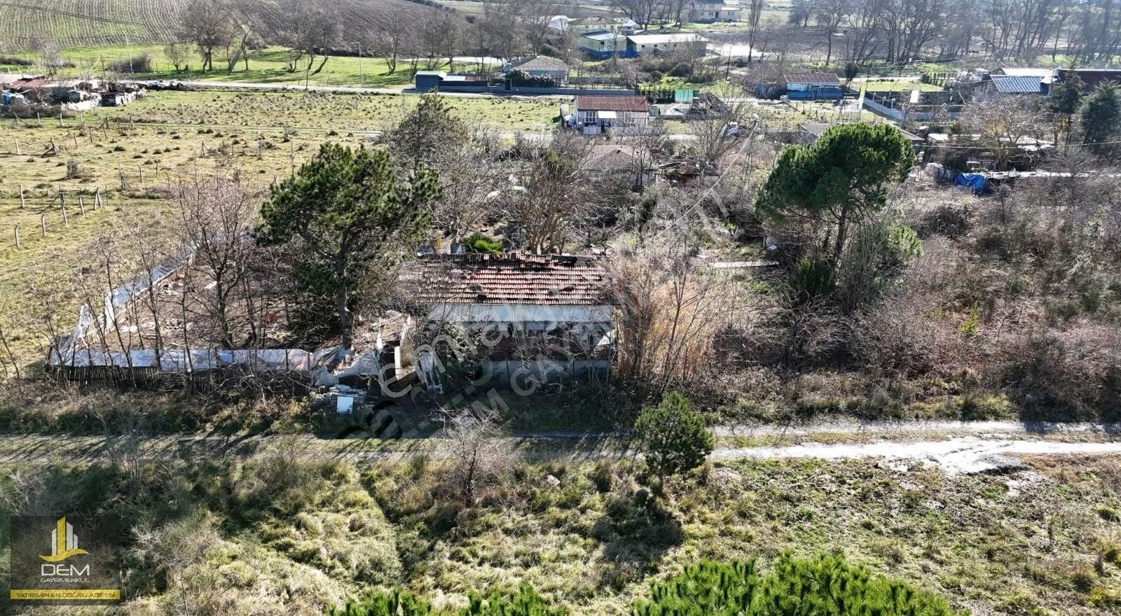 Arnavutköy Durusuda (terkos) Y.kayıt Belgeli Ev Ve 1036m² Arsası - Görsel 2