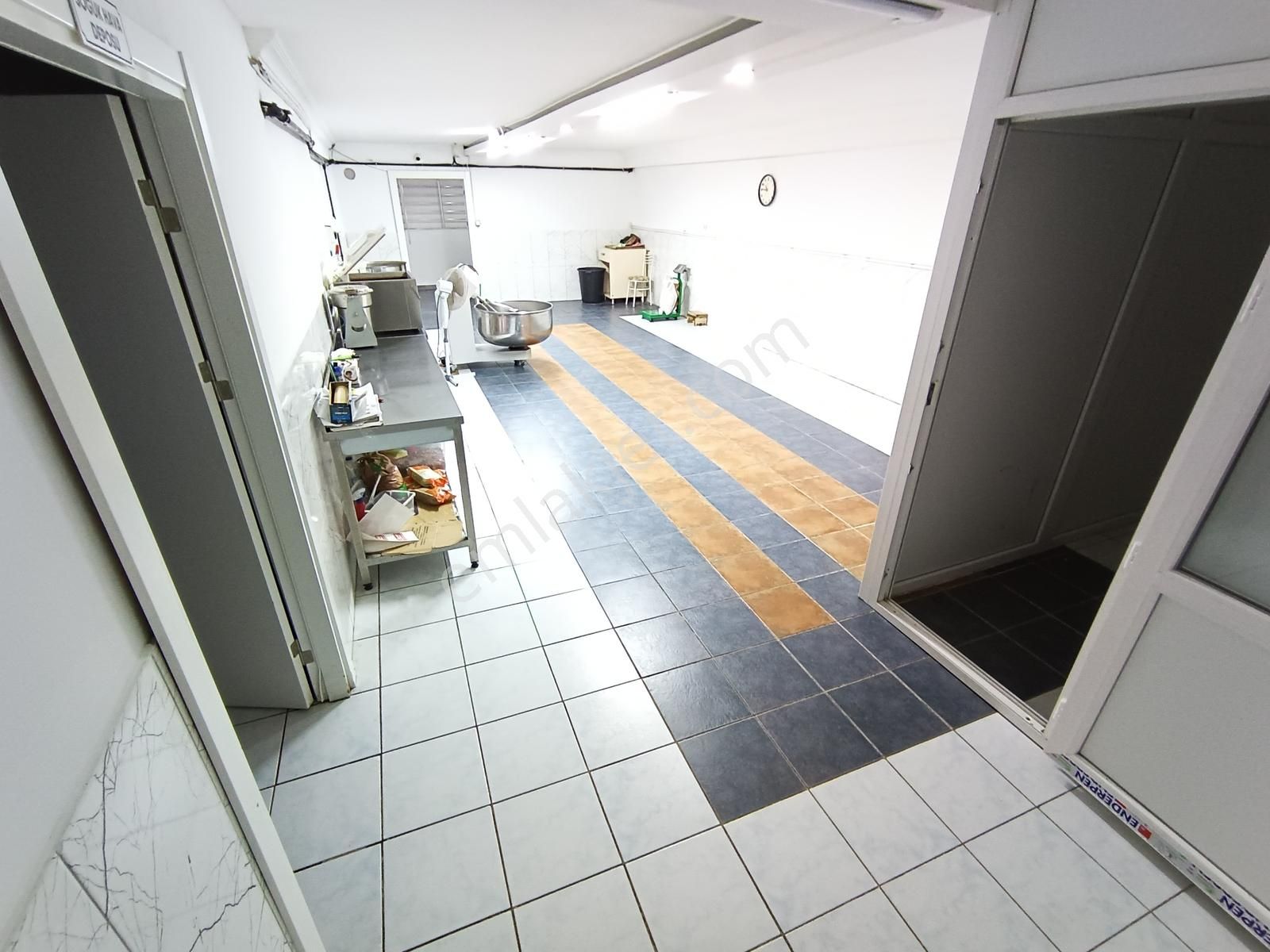 Cadde Üzerinde Full Donanım & Ofisli Tatlıcı Ve Çiğköfte Dükkanı - Görsel 18