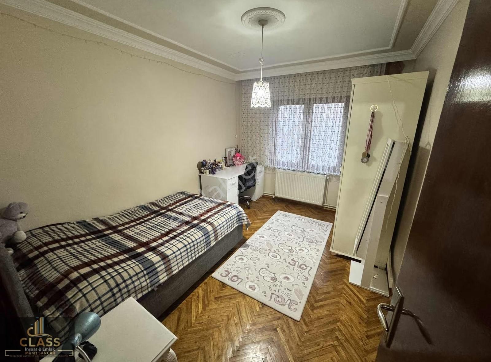 Class Emlaktan 100.yıl Mah.altyolda Satılık3+1 Dairemiz. - Görsel 12