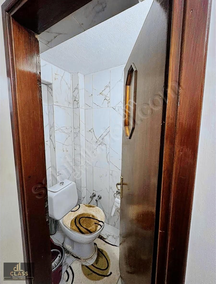 Class Emlaktan 100.yıl Mah.altyolda Satılık3+1 Dairemiz. - Görsel 15