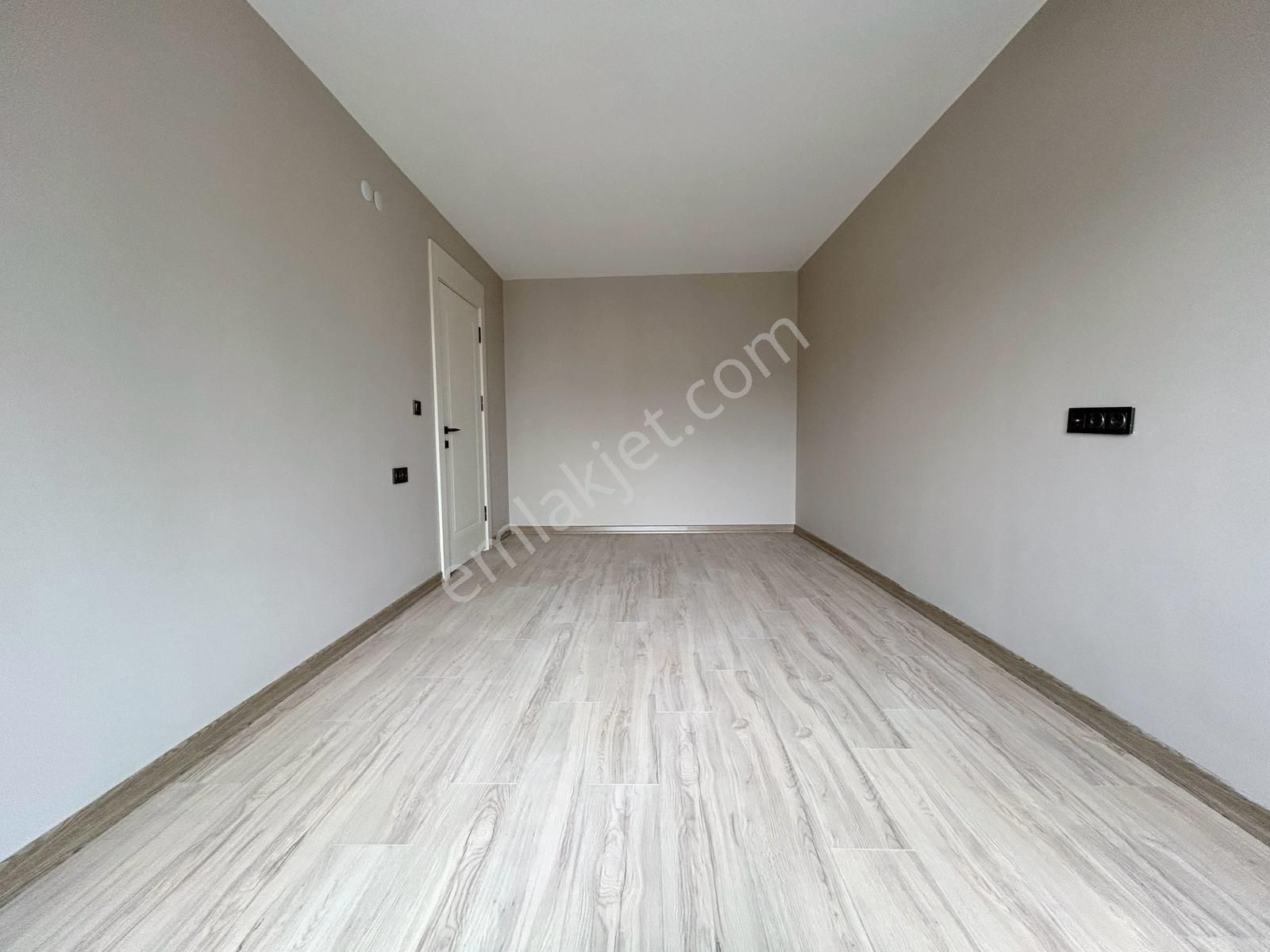 Yeni Batıda Satılık Sıfır 1+1 Daire - Görsel 13