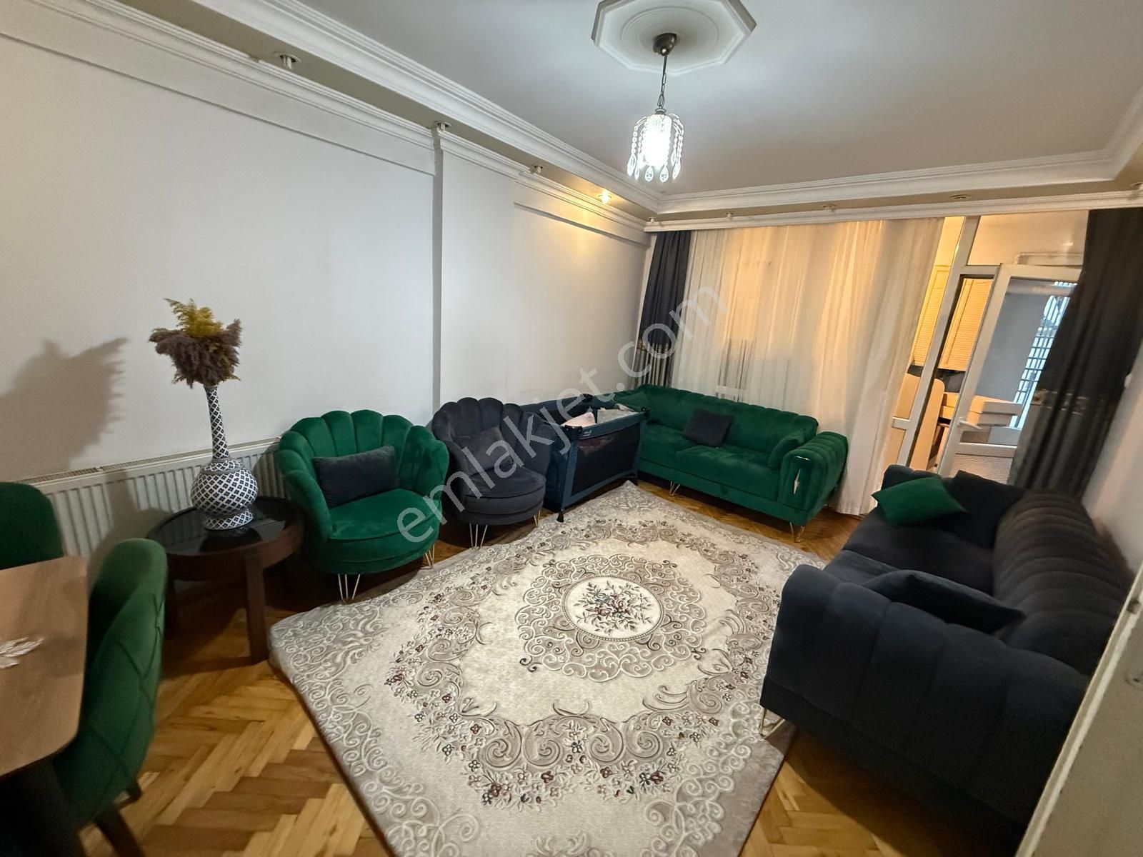 Zeytinburunu Gökalp Mah.satılık 2+1 85m2 Daire