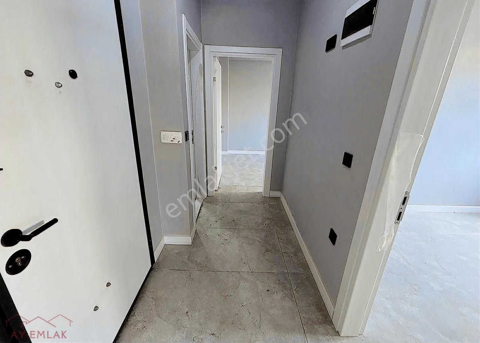Akkumda Denize Yakın Müstakil Bahçe Kullanımlı 2+1 Lüks Daire - Görsel 11