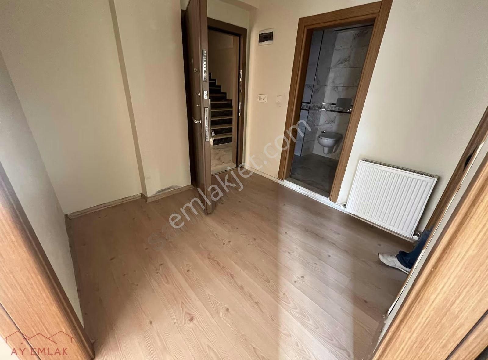Ay Emlaktan Liman Bölgesinde Kiralık 2+1 Bahçe Kullanımlı Daire. - Görsel 8