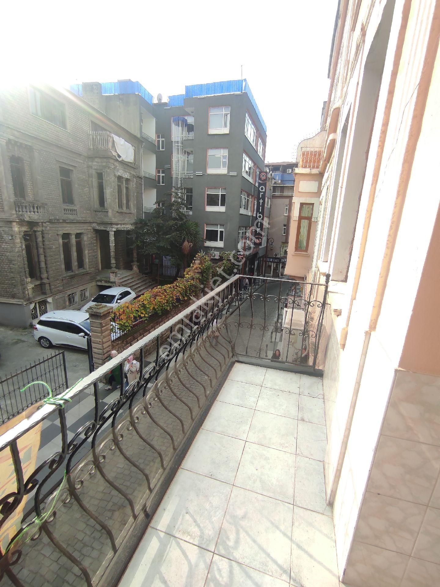 Trabzon Uzun Sokak Da Kiralık 150m2 3+1 Daire, - Görsel 21