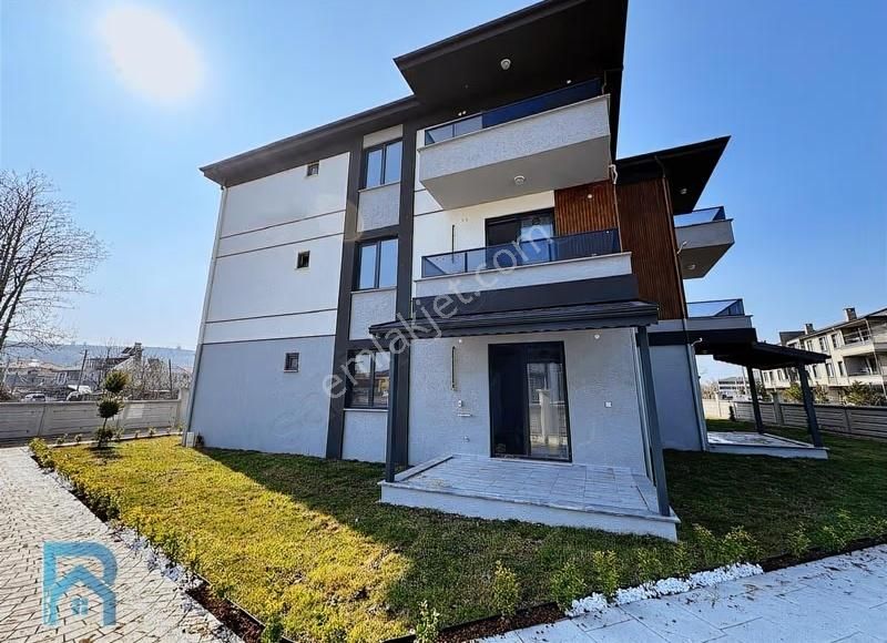 Müstakil Bahçe Kullanımlı Ve Geniş Sundurmalı Havuzlu Ve Sıfır - Görsel 21