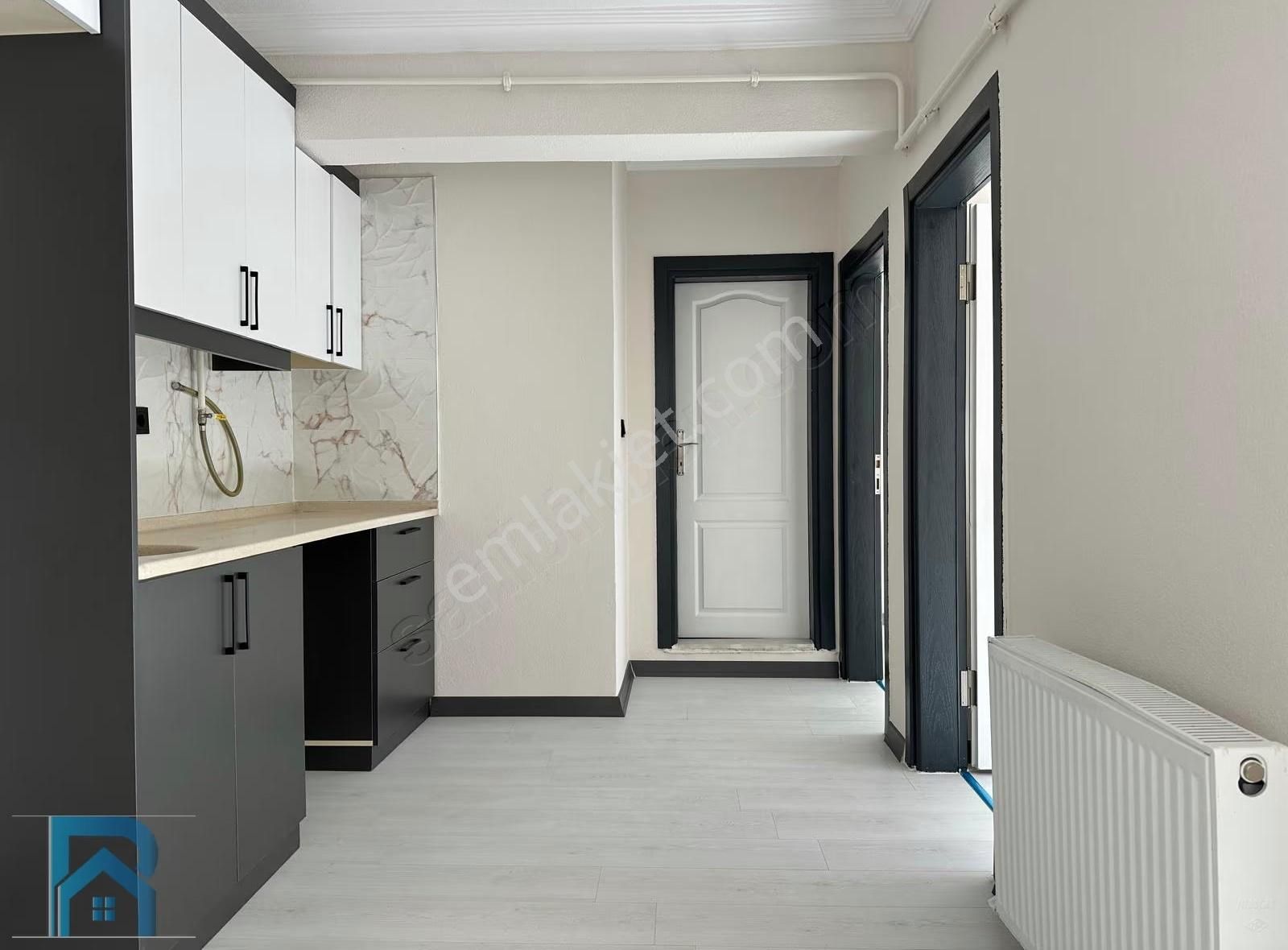 Prestijli Konum | Denize Çok Yakın Havuzlu Ve Güvenlikli Site - Görsel 15