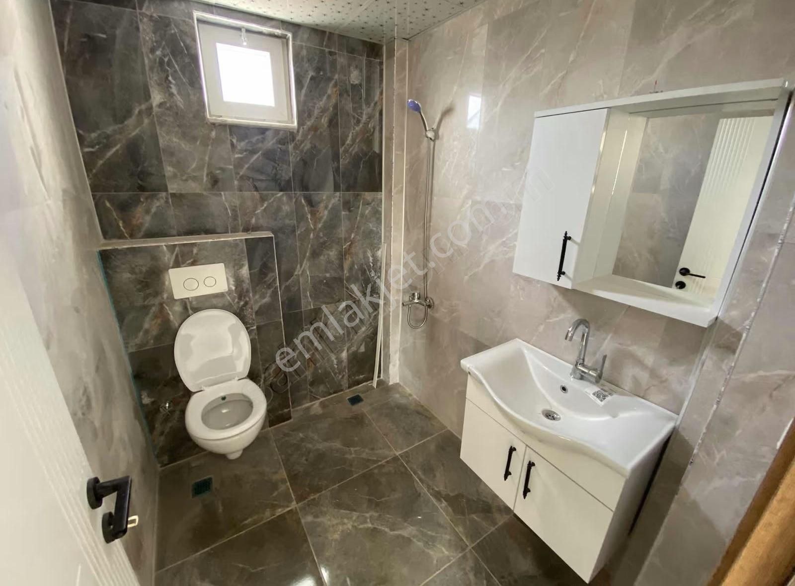 Aydoğmuş Mah Katta Sıfır İskanlı Her Şeyi Ayrı 2+1 - Görsel 15