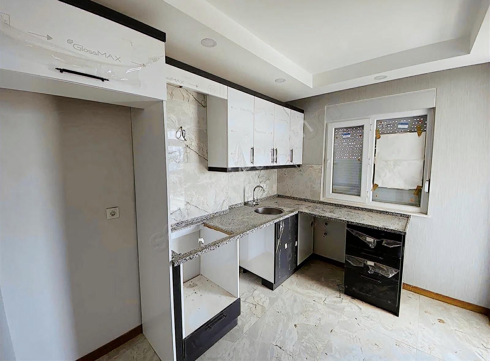 Aydoğmuş Mah Katta Sıfır İskanlı Her Şeyi Ayrı 2+1 - Görsel 14