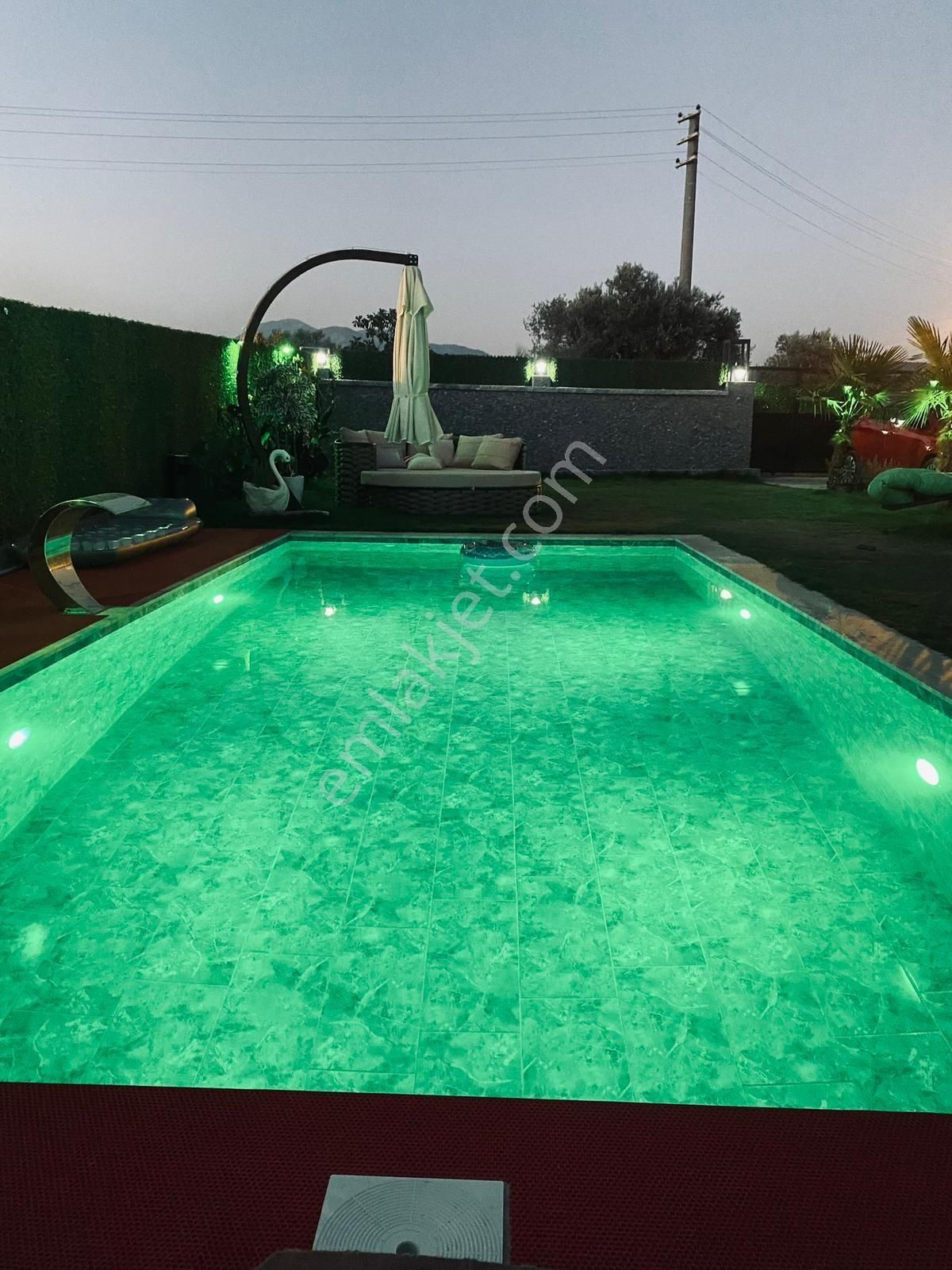 Buca Karacaağaç'ta400m²havuzlu Müstakil Ev Eşyalı Kaçırılmayacak - Görsel 3