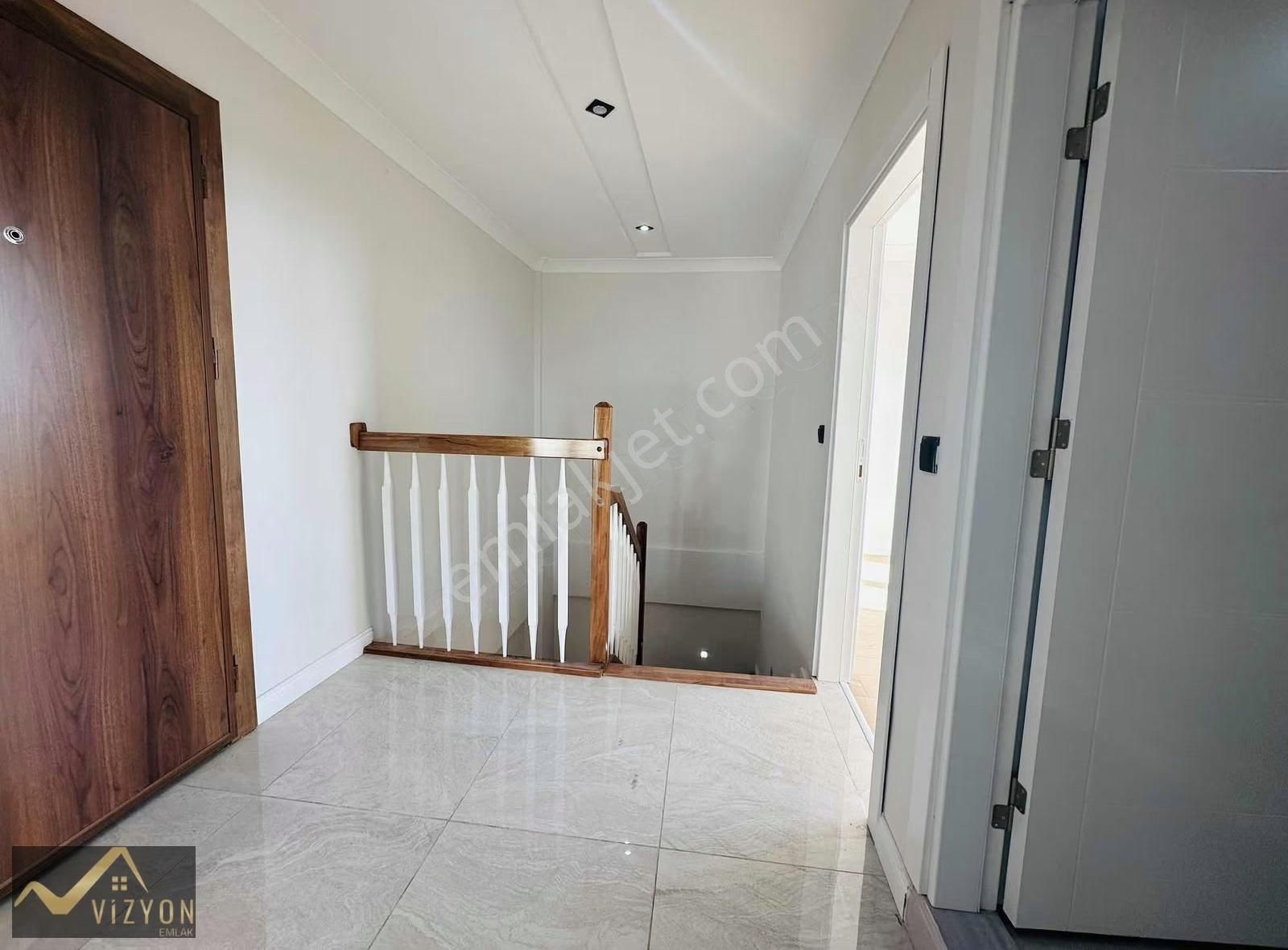 Vizyon Emlak'tan Ful Deniz Ve Köprü Manzaralı 4+1 Lüx Dublex - Görsel 12