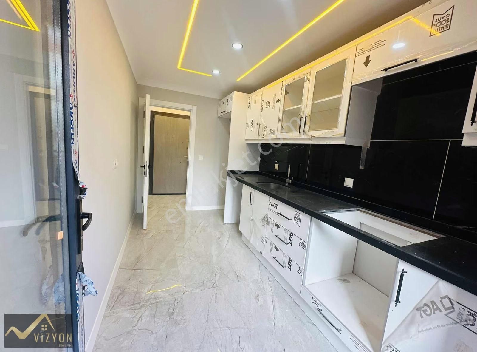 Vizyon Emlak'tan İstasyon Cad Yanı Yüksek Kredi 2+1 Lüx Ara Kat