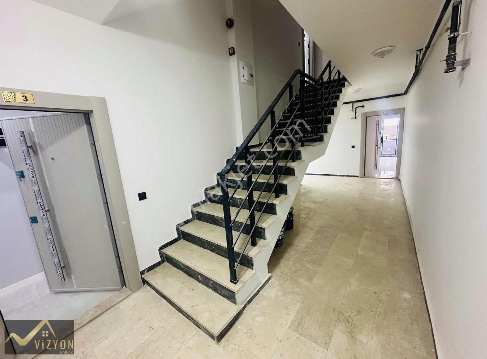 Bayramoğlu Emniyet Ve Hastane Yanı Asansörlü Lüx 90m2 2+1 - Görsel 21