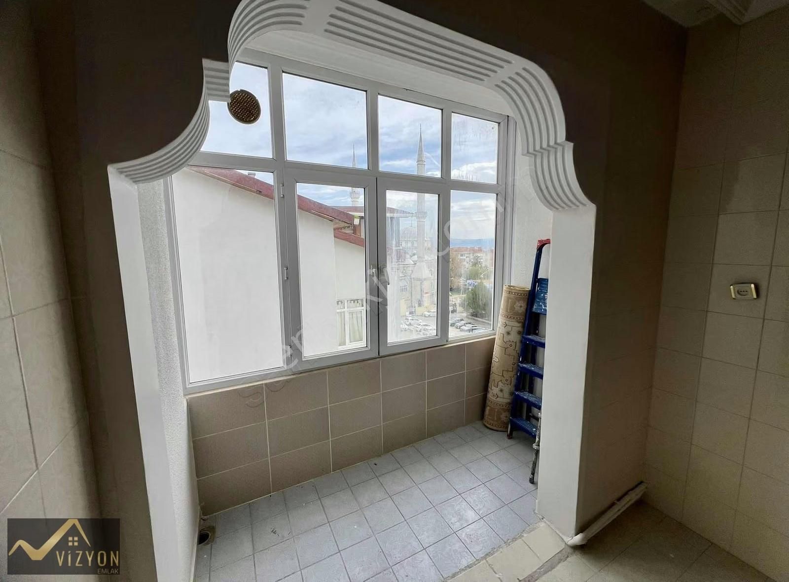 Vizyon Emlaktan Yatırımlık 2+1 Fırsat Daire - Görsel 10