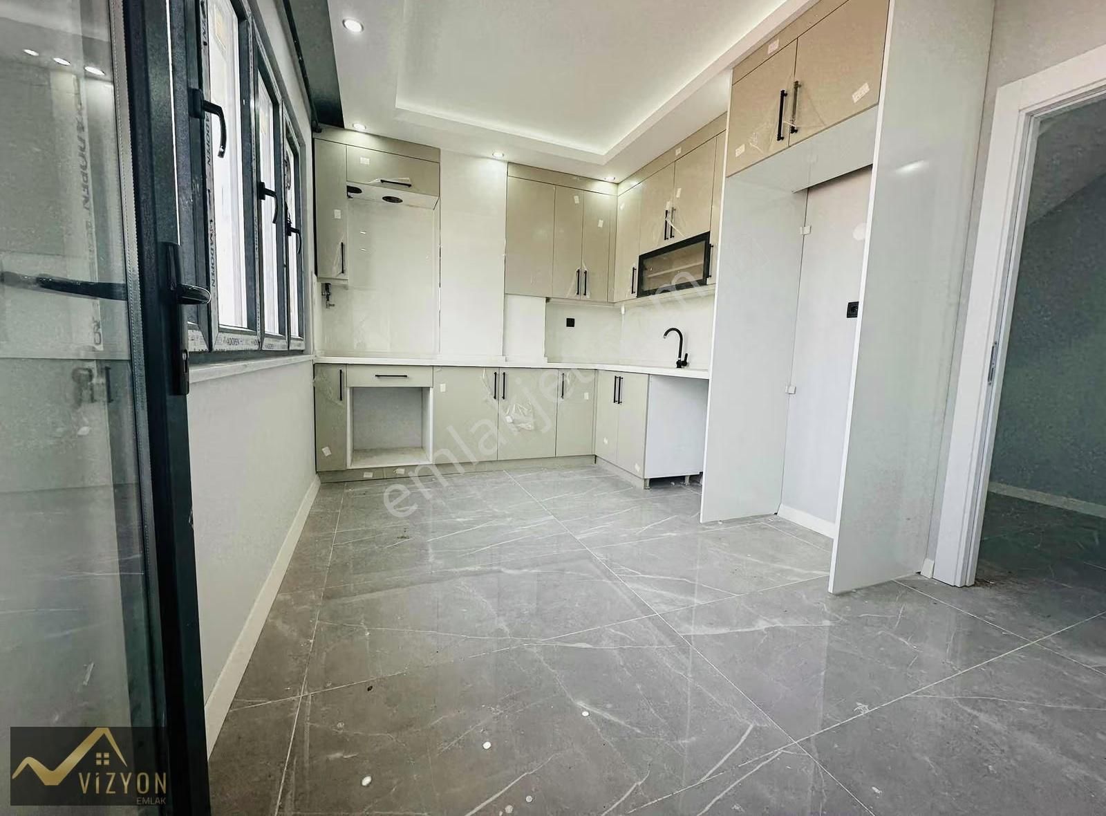 Vizyon Emlak'tan Tuzla Cad Yakını 3+1 Ful Deniz Manzaralı Dublex - Görsel 7