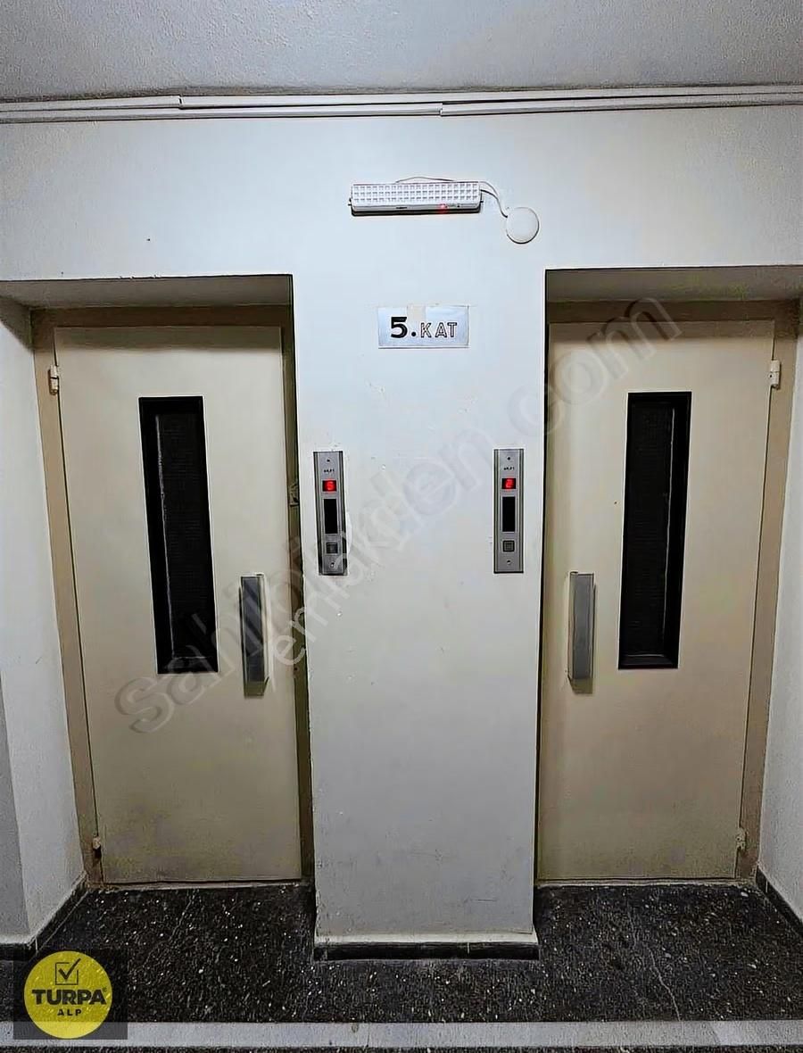 Doktorlar Sitesinde Satılık 2+1 Daire