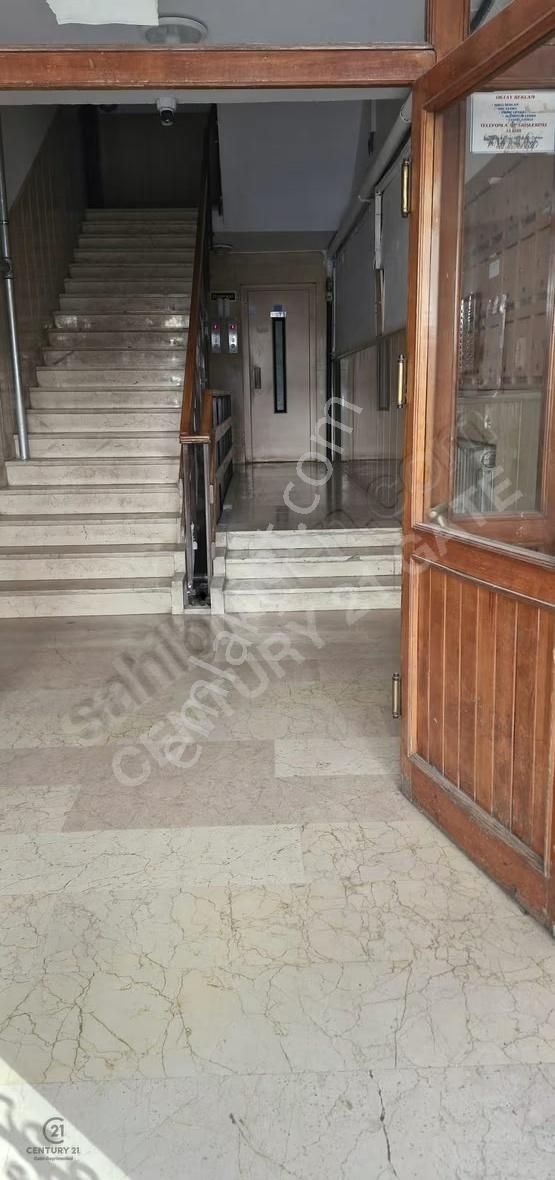 Necatibey Hanımeli Sokak'ta 1+1 Satılık Ofis - Görsel 8