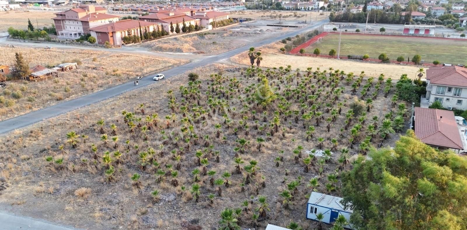 Toparlarda Göl Manzaralı 20/40 İmarlı, 4.600 M² Yatırımlık Arsa - Görsel 2