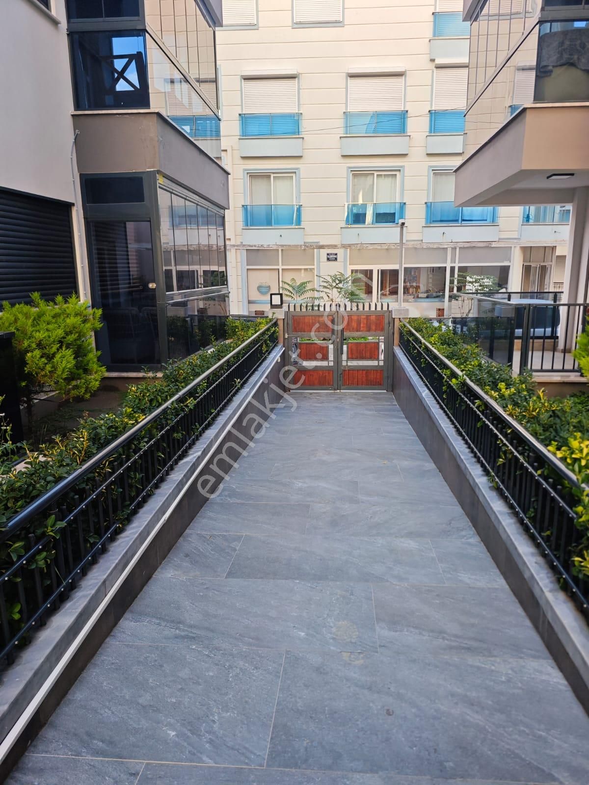 Efsane Nazar Boncuğu Dikili Çandarlı Plaja Kumsala Sıfır 2+1 Daire - Görsel 20