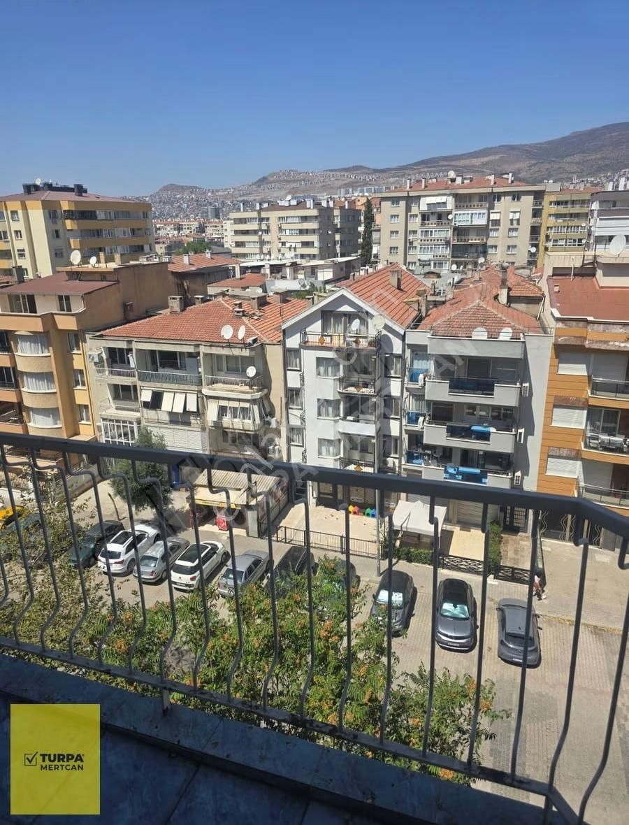 Bornova Ankara Cadde Üzeri Satılık 3+1 Daire - Görsel 17