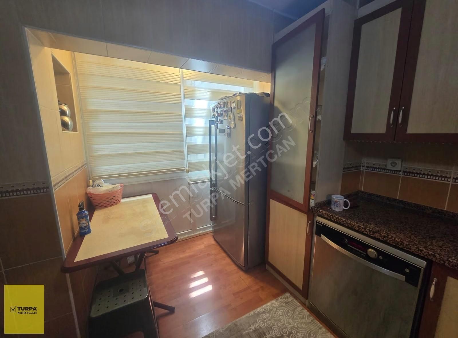 Bornova Ankara Cadde Üzeri Satılık 3+1 Daire - Görsel 11