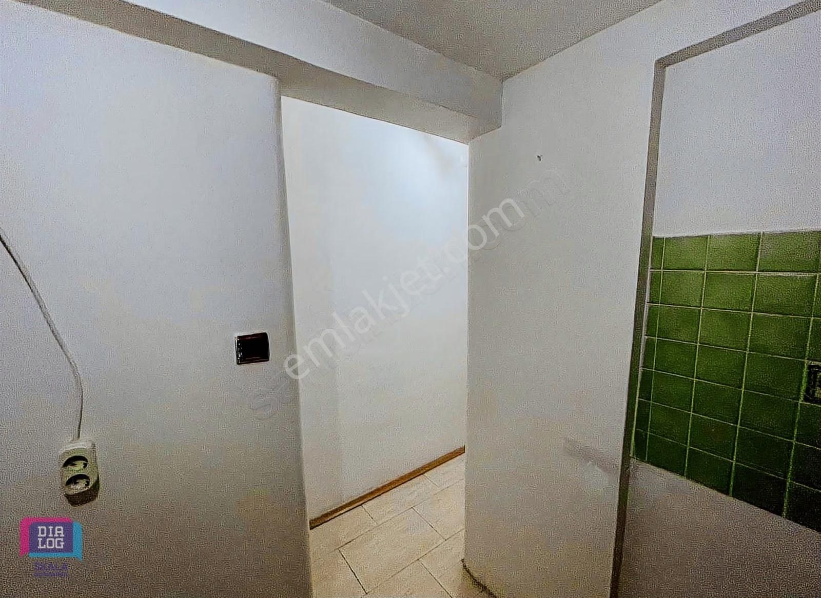 Dialog Skaladan Tezeller İş Hanında 2+1 Satılık Ofis - Görsel 24