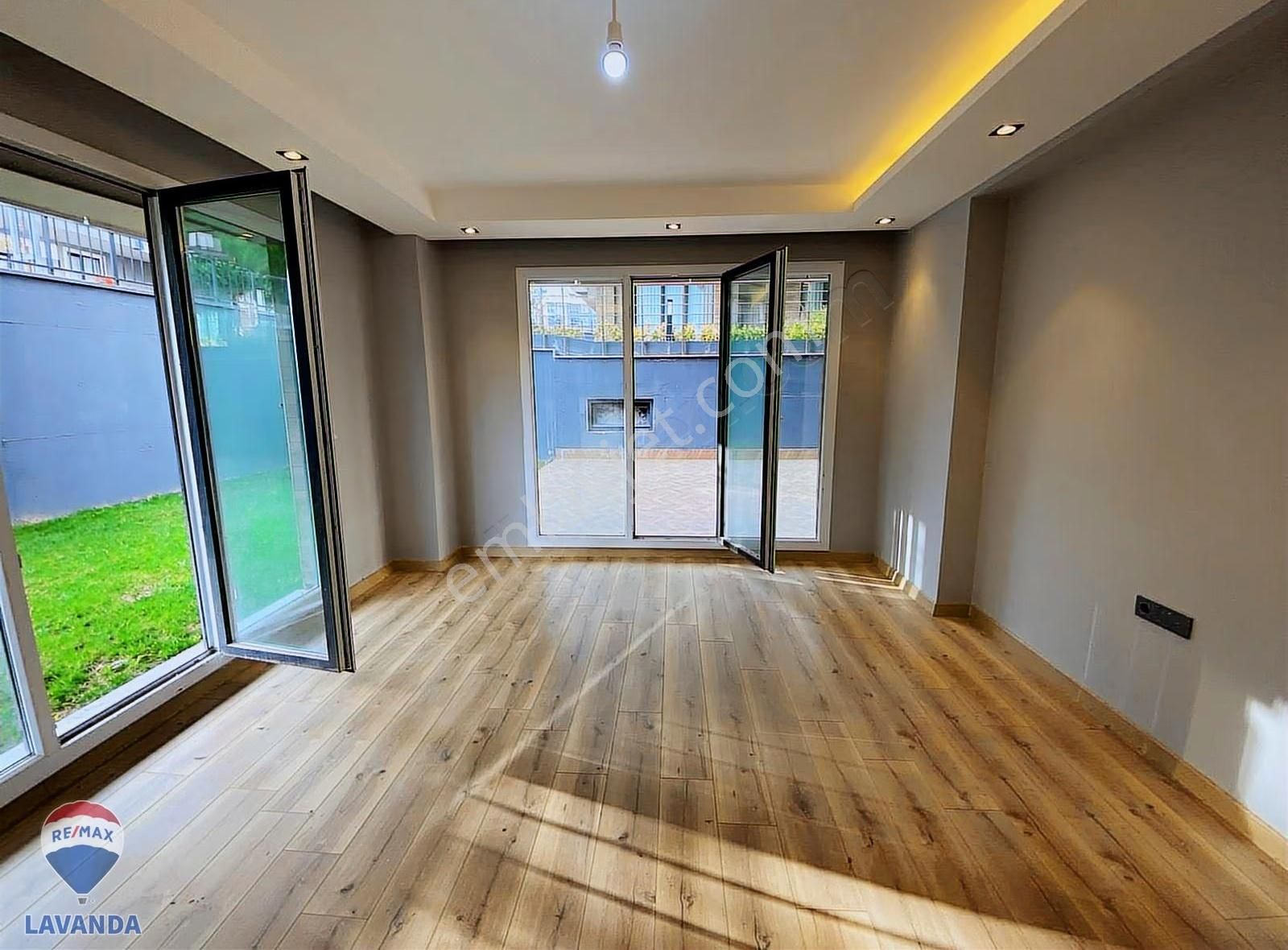 Remax Lavanda'dan Beylikdüzü Kavaklı'da Satılık Bahçeli 2+1 - Görsel 2