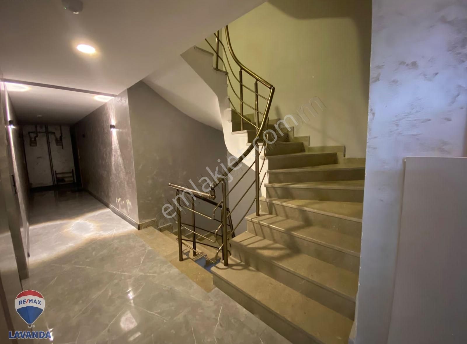 Remax Lavanda'dan Beylikdüzü Kavaklı'da Satılık Bahçeli 2+1 - Görsel 14