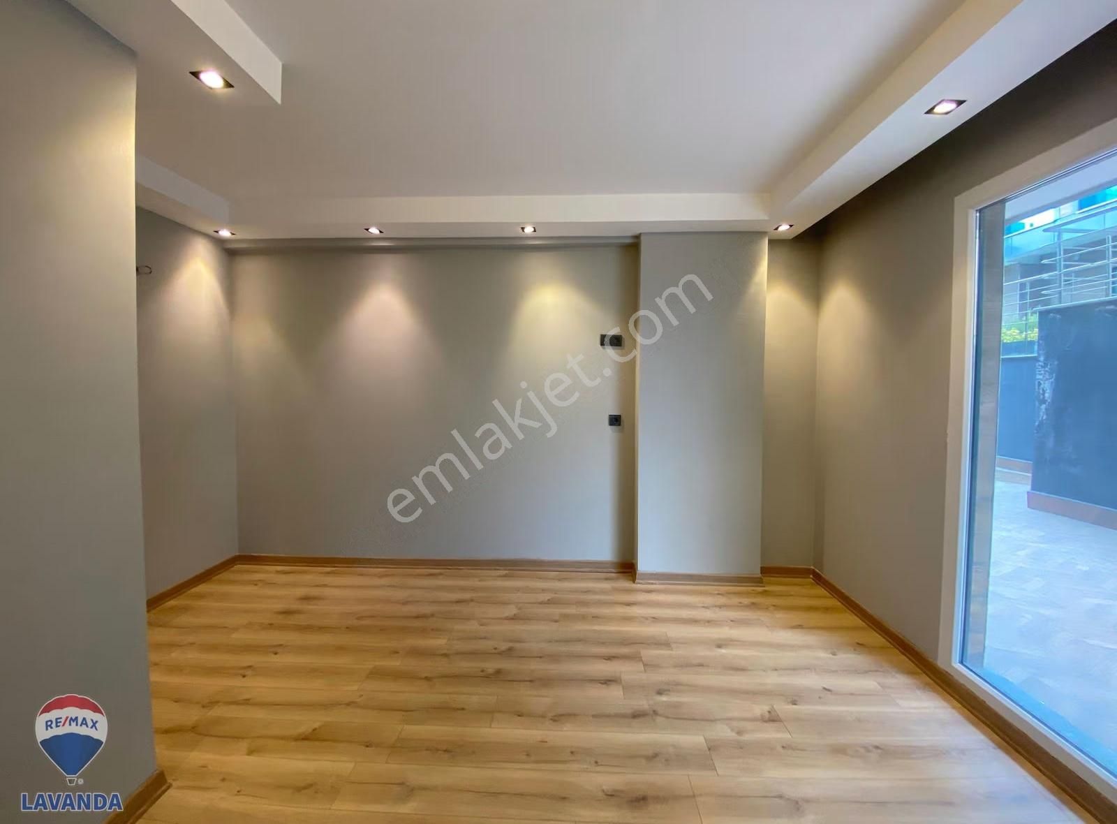 Remax Lavanda'dan Beylikdüzü Kavaklı'da Satılık Bahçeli 2+1 - Görsel 5