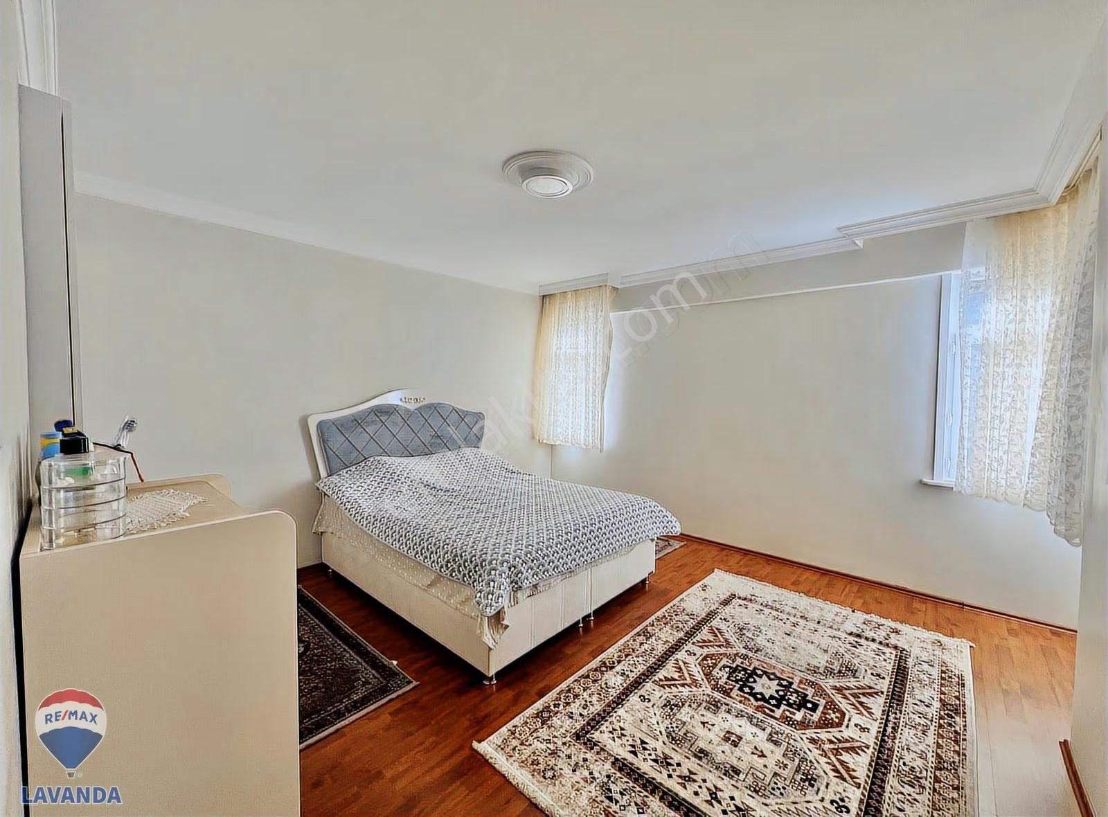 Denize Sıfır Konumda Site İçin'de 3+1 Müstakil Villa - Görsel 29