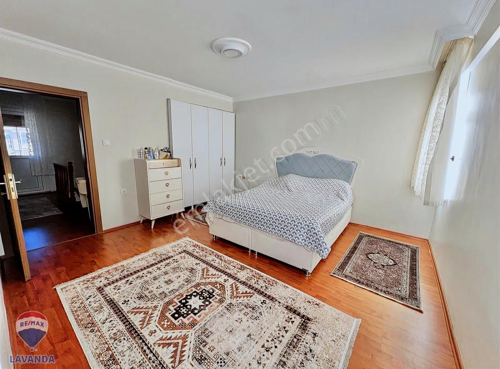 Denize Sıfır Konumda Site İçin'de 3+1 Müstakil Villa - Görsel 13