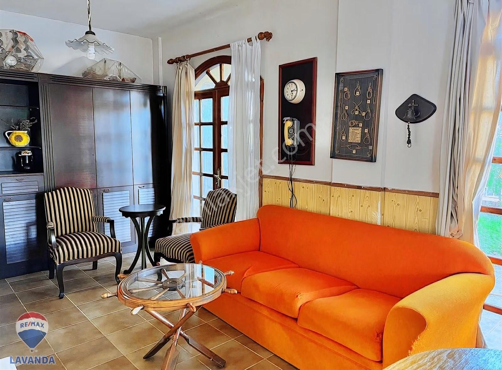 Semizkumlar Denizciler Sitesinde 270m2 Arsa İçinde 6+2 Villa - Görsel 33