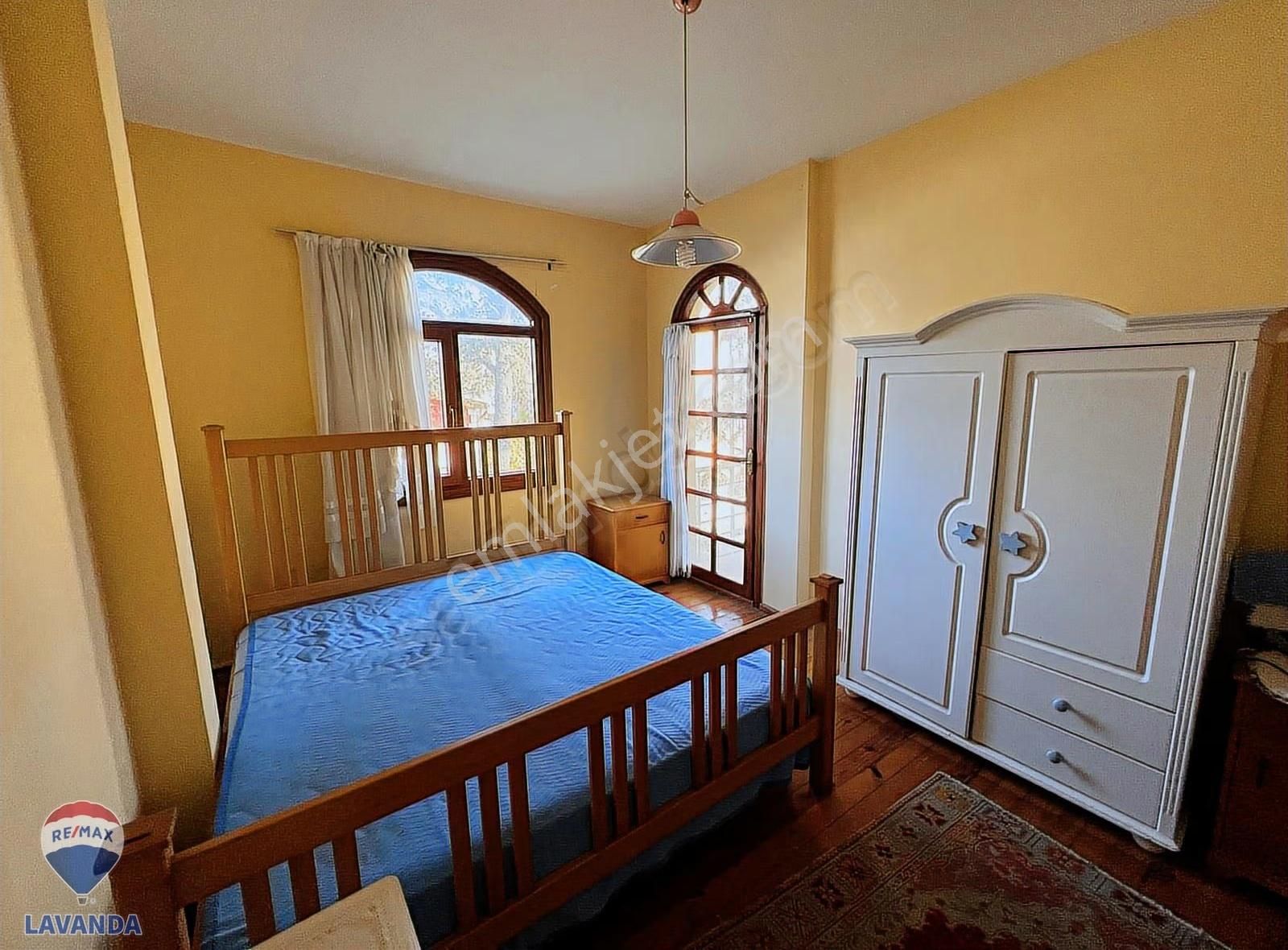 Semizkumlar Denizciler Sitesinde 270m2 Arsa İçinde 6+2 Villa - Görsel 22