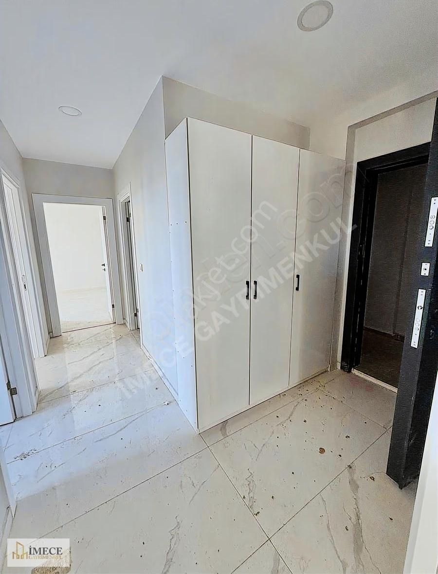 Barbaros Caddesinde Yeni Site İçerisinde Sıfır 2+1 Daire - Görsel 3