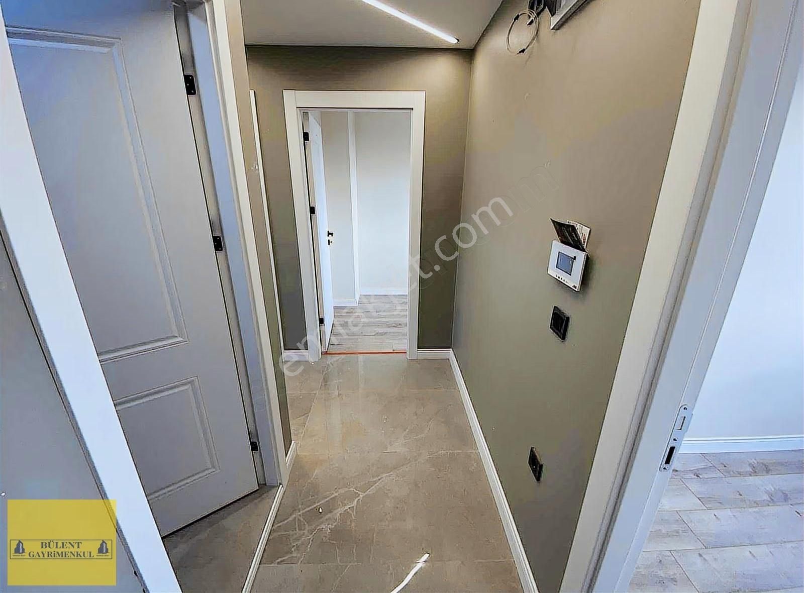 Bahçelievler Soğanlı Mevkii'nde 2+1 Klima-ankastreli Lüks Daire - Görsel 12