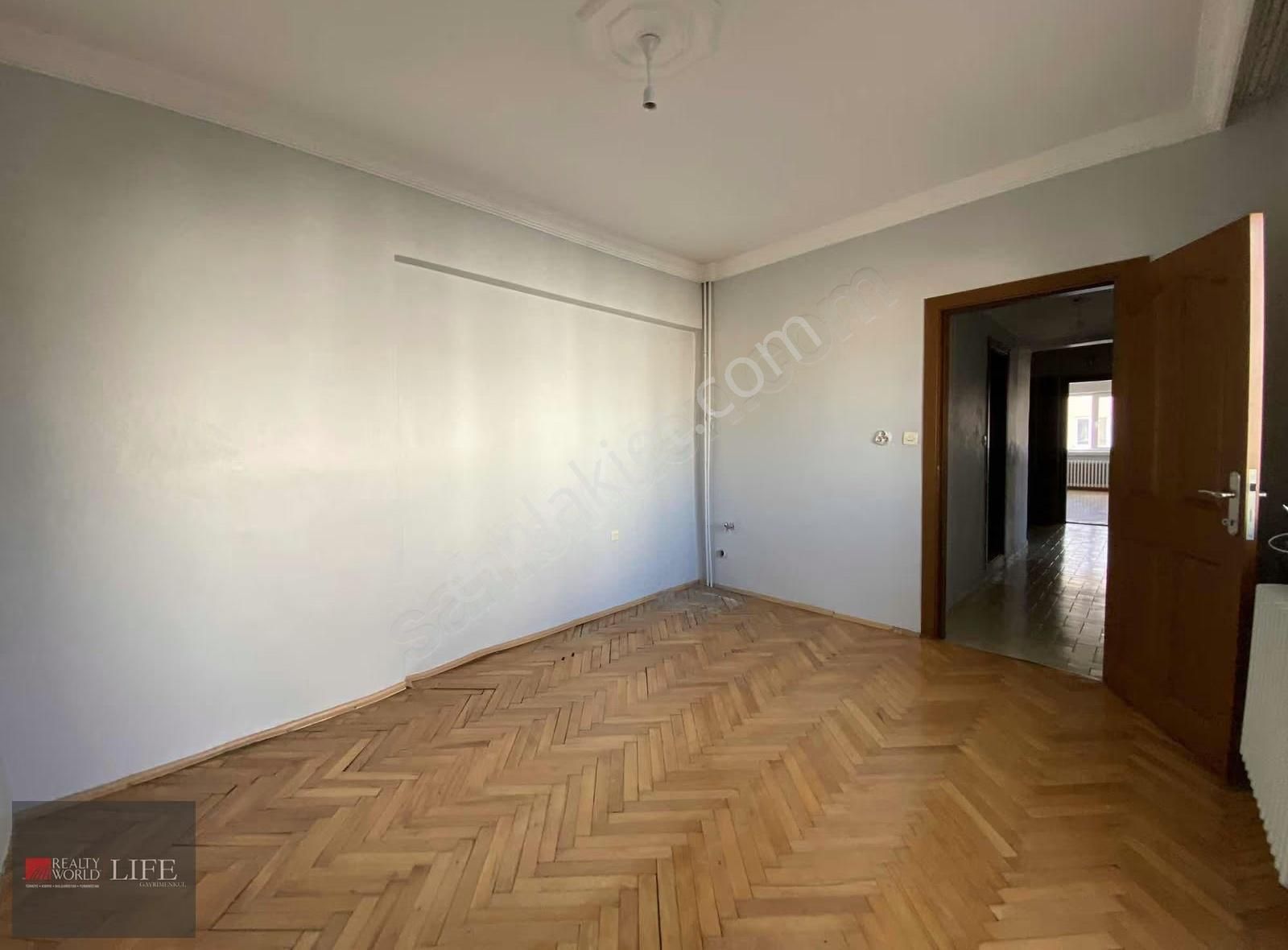 Rw Lıfe // Mamüre Mh. Gazi Yakup Star Cd. Kiralık 3+1 Daire - Görsel 27