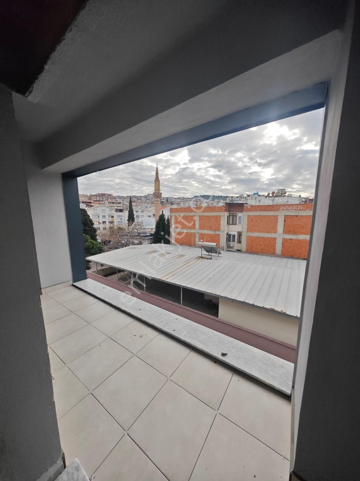 Ümmetoğlu'ndan Dikili Merkez 3+1 Köşe Daire / Deniz Cepheli Satılık Daire - Görsel 30