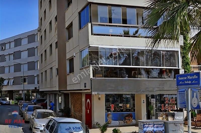 Karşıyaka Sahil 4+1 Tadilatlı Satılık Yalı Dairesi - Görsel 2