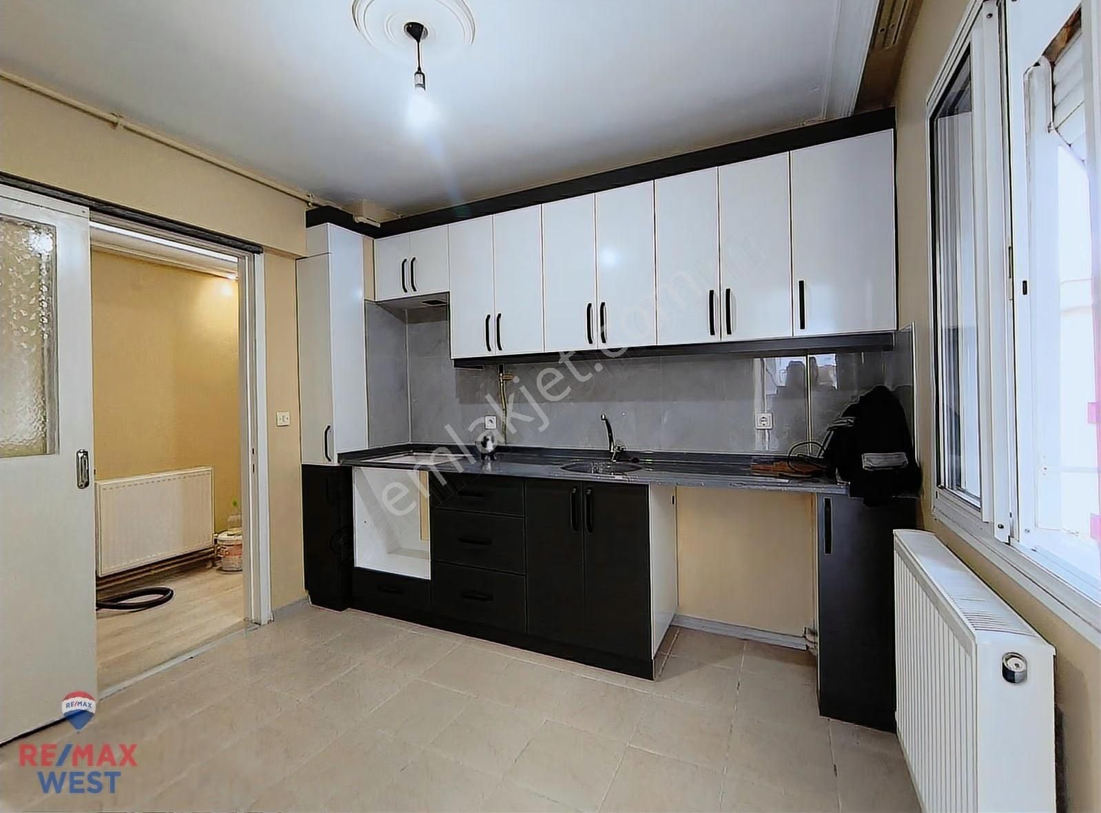 Remax West'ten Goncalarda Tadilatlı Köşe 3+1 - Görsel 13