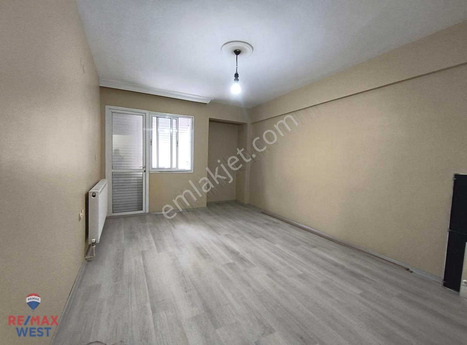 Remax West'ten Goncalarda Tadilatlı Köşe 3+1 - Görsel 17