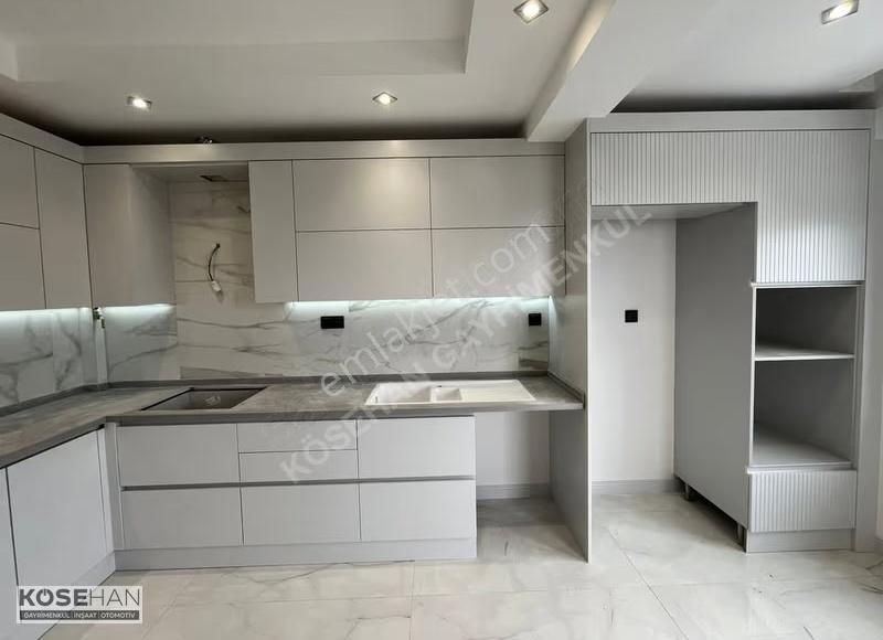 Kösehan Gayrimenkul'den Satılık Lüks Cadde Üzeri Daire