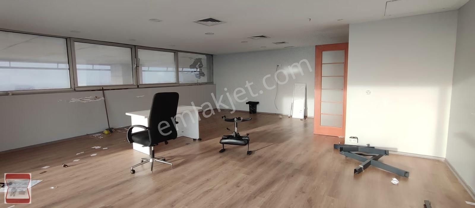 Skyport Residence Katın Tamamı 4 Oda 3 Cepheli Kiralık Ofis - Görsel 21