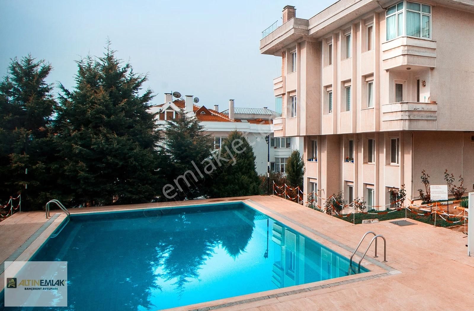 Büyükçekmece Fatih Mah Sera 1 Sitesi 4+1 Dubleks Kiralık Daire** - Görsel 2