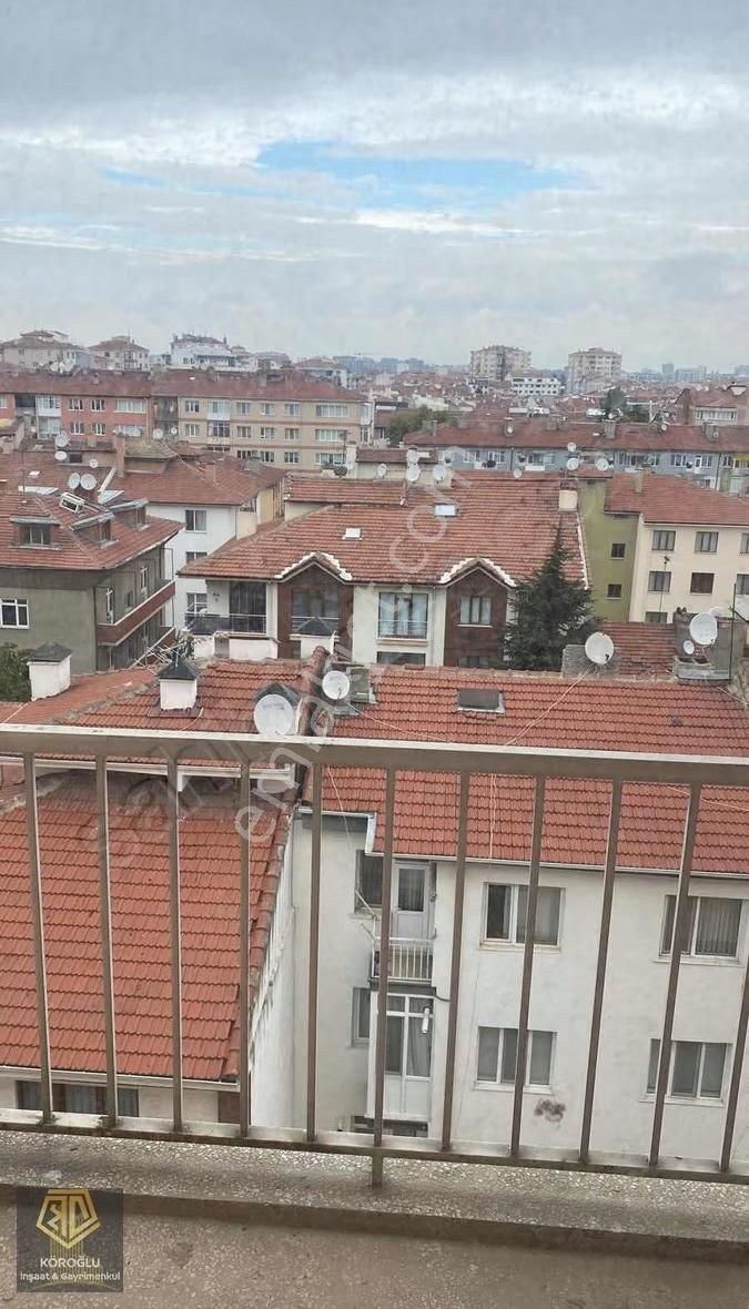 Ana Cadde Üzeri , Şehir Merkezinde, Açık Otoparklı Geniş 4+1 - Görsel 11