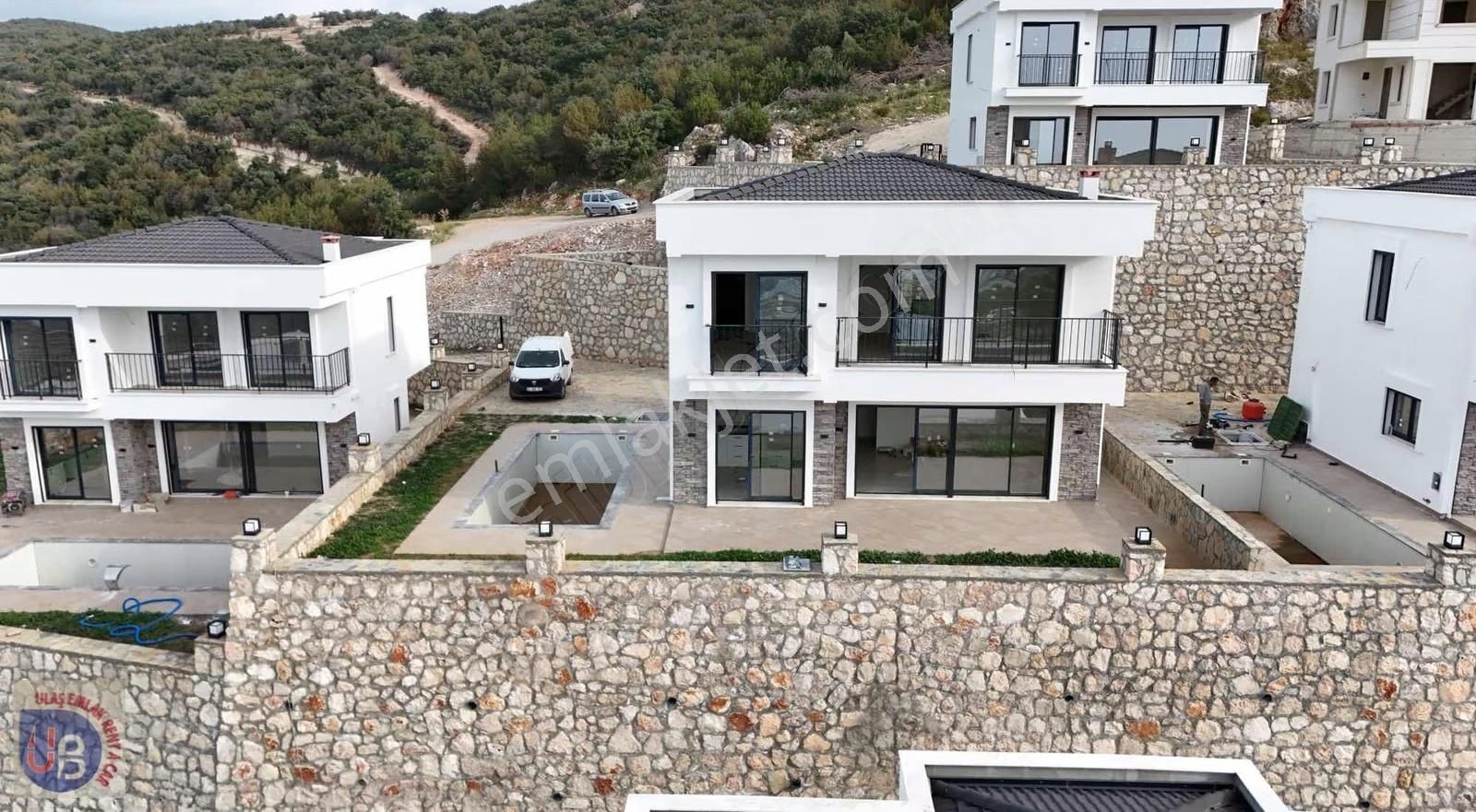 Zirveyi Sevenlere Panaromik Manzara 4+1 Villa - Görsel 30