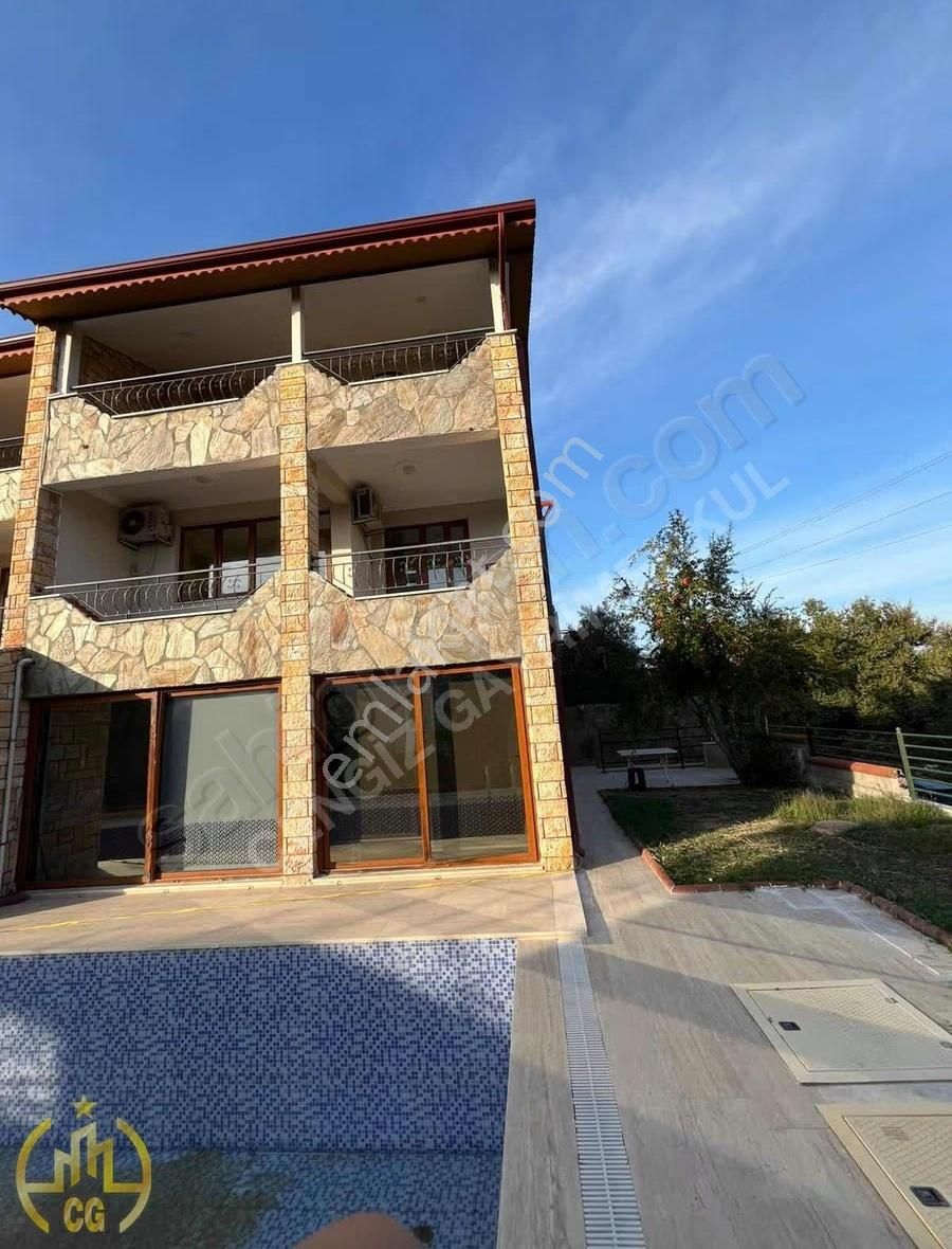 Side Bölgesinde Satılık Müstakil Havuzlu 3+1 Tripleks Villa - Görsel 8