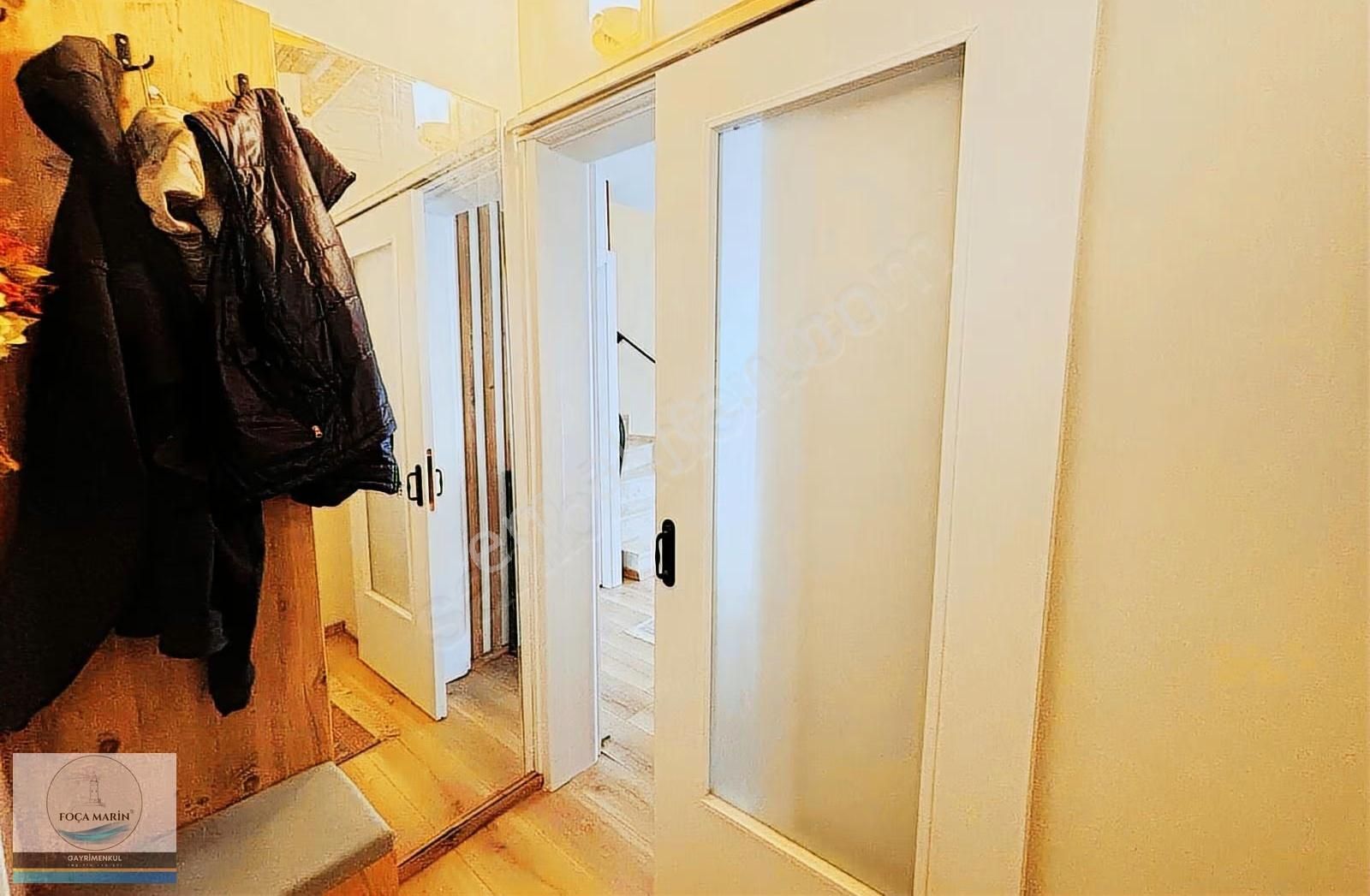 Yenifoça'da Müstakil Geniş Bahçeli Deniz Manzaralı 3+1 Dubleks - Görsel 28