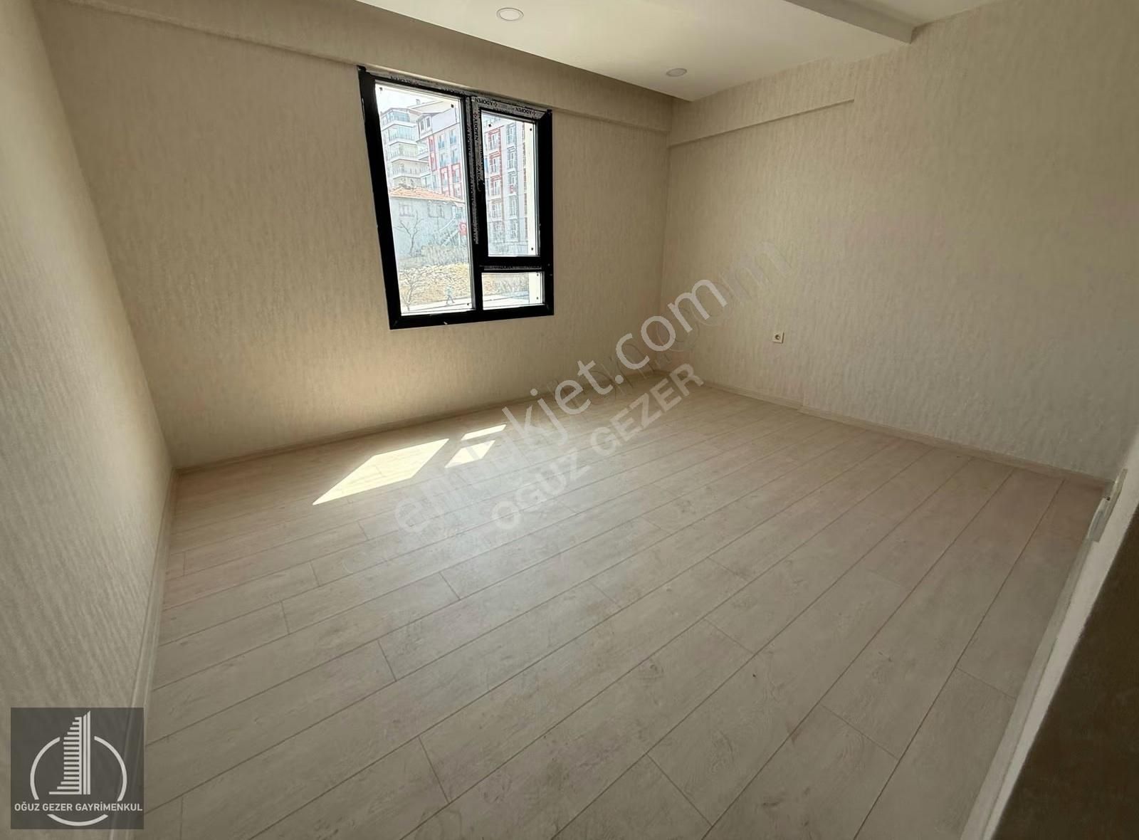 Oğuz Gezer Gayrimenkul'den Cadde Üzeri Masrafsız 3+1 Daire - Görsel 6